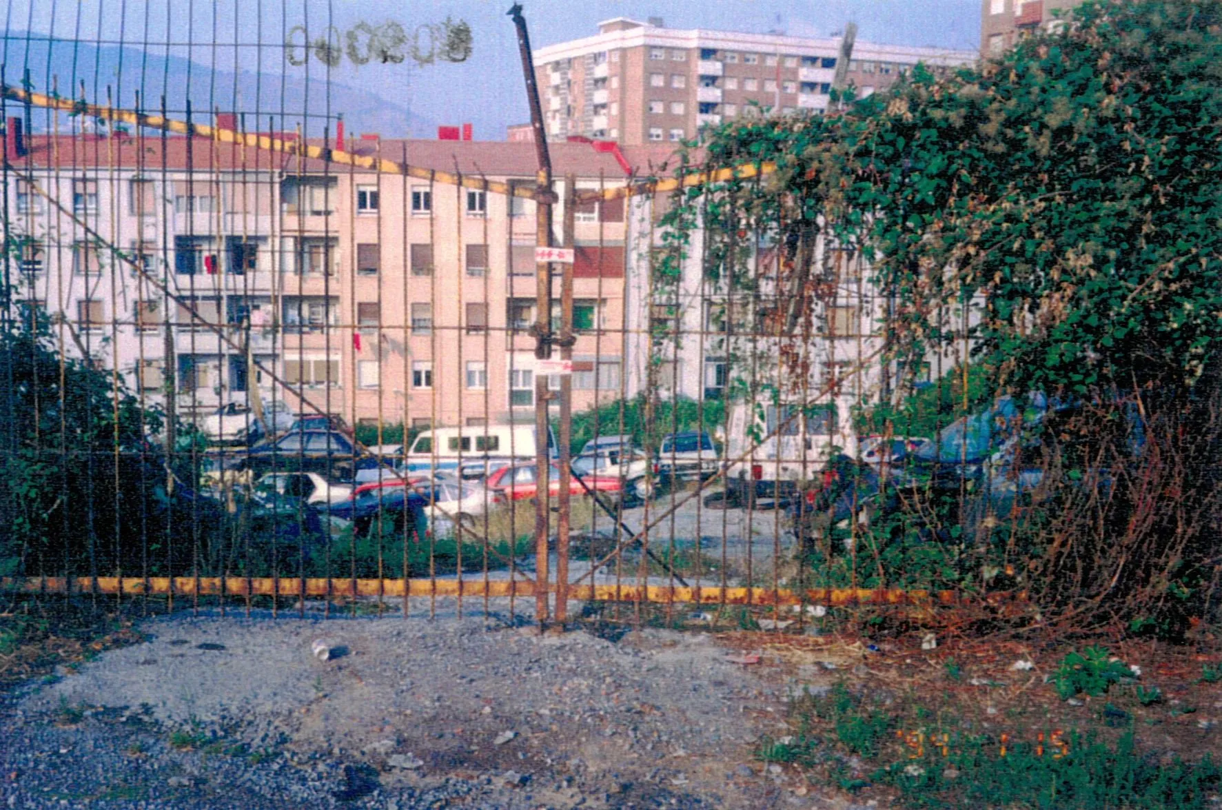 desguace Avda Enekuri 15 1998 Bilboko Udal Artxiboaren argazkia