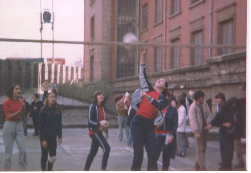 Instituto Voleibol 80-81 _ Ibarrekolanda BHIren argazkia