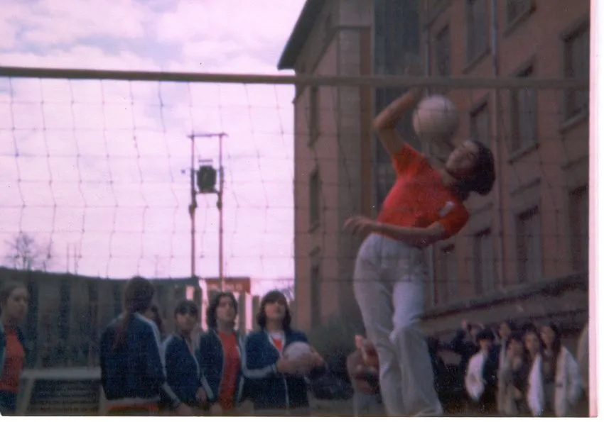Instituto Voleibol 80-81 _ Ibarrekolanda BHIren argazkia